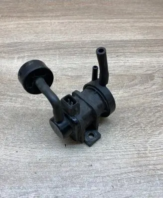 Volvo S40, V40 Turbo solenoid valve 7700874764