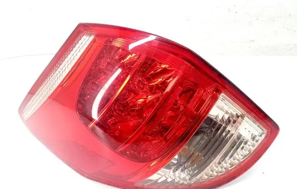 Toyota RAV 4 (XA30) Rear/tail lights