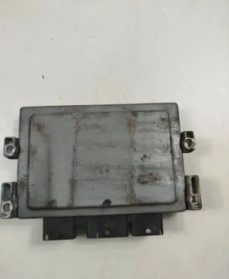 Renault Twingo II Engine control unit/module S120200113A 8200774747