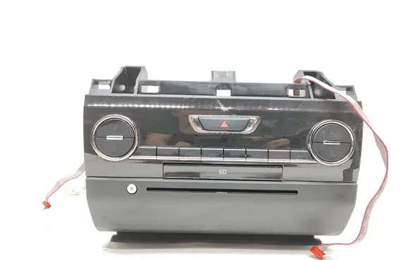 Maserati Ghibli Radio/CD/DVD/GPS head unit 04787663AC 06700375370 4641020530