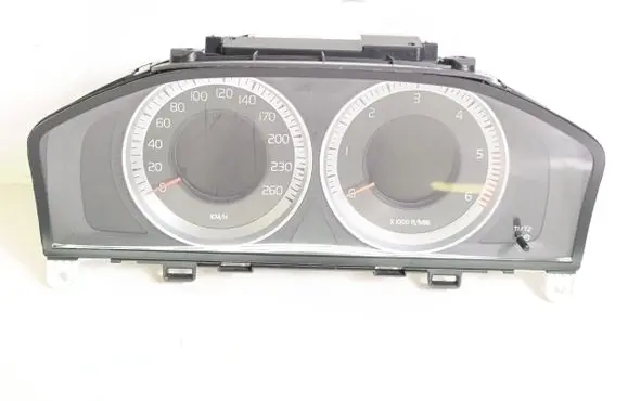 Volvo V60 Speedometer (instrument cluster) 69399870U 31327582AA