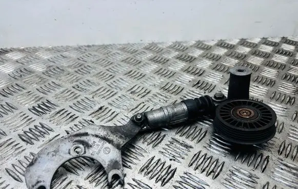 Volkswagen PASSAT B5.5 Alternator belt tensioner F23470909