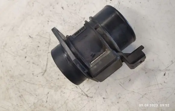 Volvo S40, V40 Mass air flow meter 7700114778