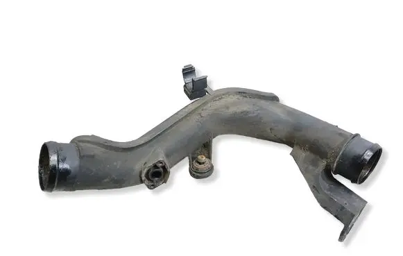 Volkswagen PASSAT B6 Intercooler hose/pipe 5N0145770A