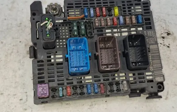 Citroen DS4 Fuse box set 9677987180 927391080 BSMAB100
