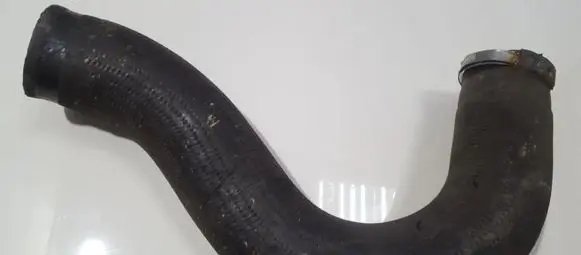 Intercooler hose/pipe