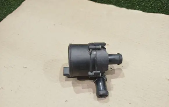 Renault Trafic III (X82) Electric auxiliary coolant/water pump 0392023219 925164GA0A