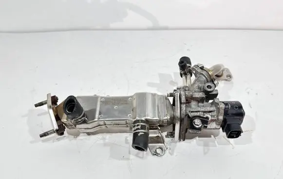 Toyota Auris E180 EGR valve cooler 2560137010B 28D15A0927 J2D02072Y1AS01A