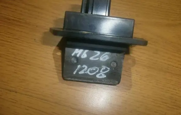 Mazda 626 Heater blower motor/fan resistor HB151GA5RA 3a19
