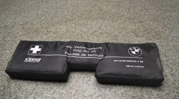 BMW 7 E65 E66 First aid kit 13164