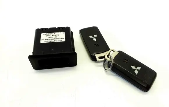 Mitsubishi Outlander Engine ECU kit and lock set 2007DJ0534 8637A530