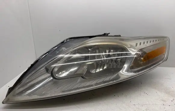 Ford Mondeo MK IV Headlight/headlamp