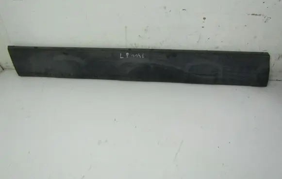 Honda CR-V Front door trim (molding) 