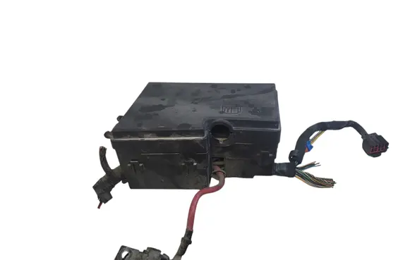 Volvo S40 Fuse module 518818000 8688040 30679744
