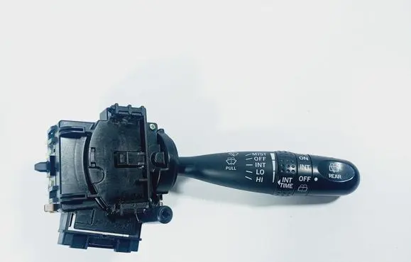 Toyota Corolla E120 E130 Wiper turn signal indicator stalk/switch 3139 173738 02290