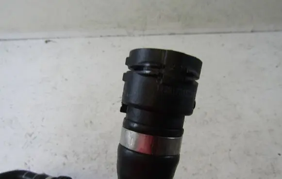 Audi A8 S8 D5 Engine coolant pipe/hose 4N0122293AQ