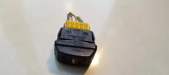 Citroen Xsara Electric window control switch 22681