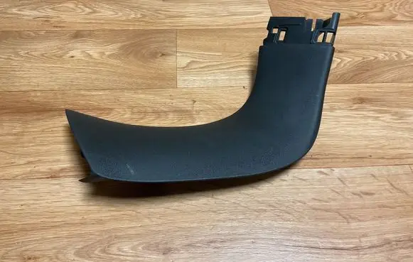 Renault Megane III Other trunk/boot trim element 909030009R