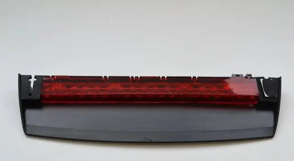 Volkswagen PASSAT B7 Third/center stoplight 4G5945097