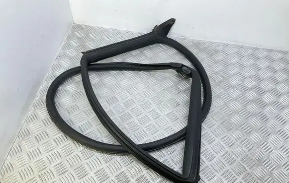 Audi A7 S7 4K8 Rear door rubber seal (on body) 4K8833707C