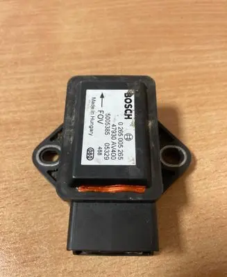 Nissan Note (E11) ESP acceleration yaw rate sensor 47930AV400 5005385 0265005265
