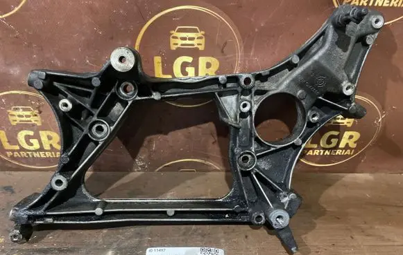 Mercedes-Benz C W204 Generator/alternator bracket A6512011109