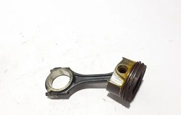 Mercedes-Benz GLC C253 Piston with connecting rod A2640301800