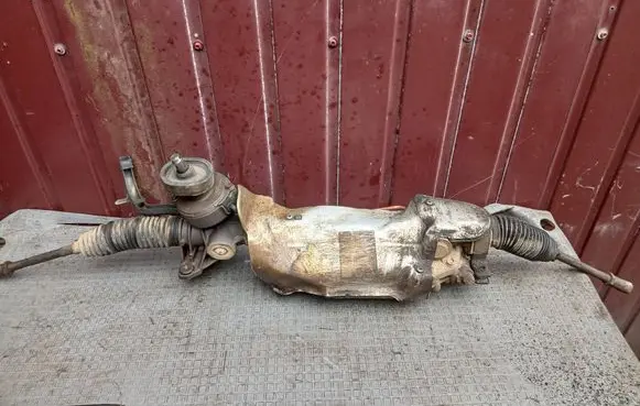 Volkswagen Touran I Steering rack 1K1909144G