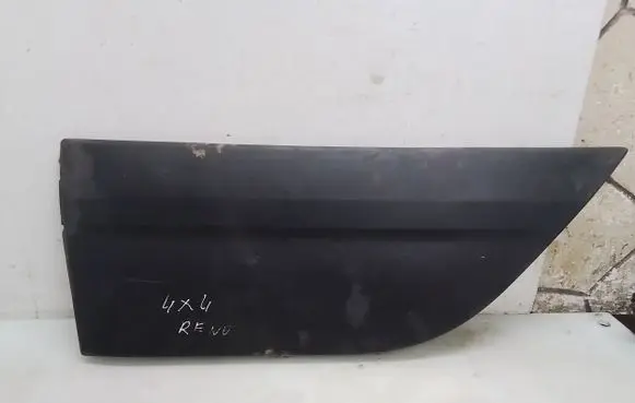 Rear door trim (molding)