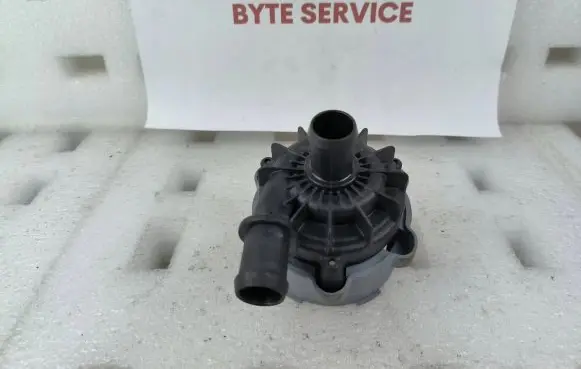 Seat Arona Water pump 06R965567