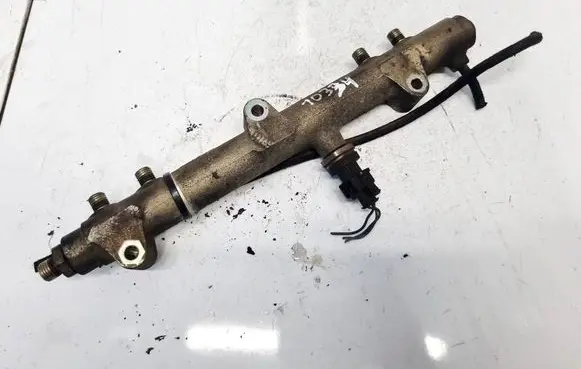 Fuel main line pipe