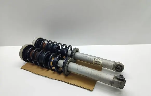 BMW 5 E60 E61 Rear shock absorber with coil spring 6770453 677045302 33526770453