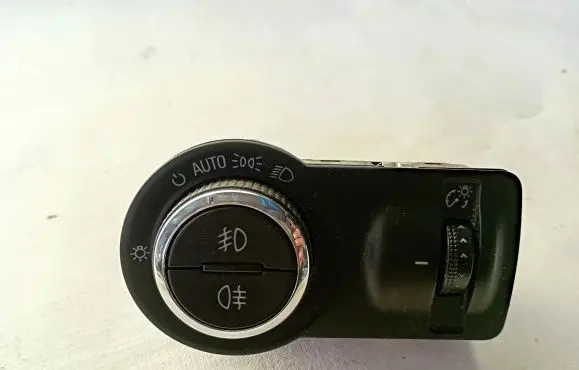 Opel Insignia A Light switch 13268707