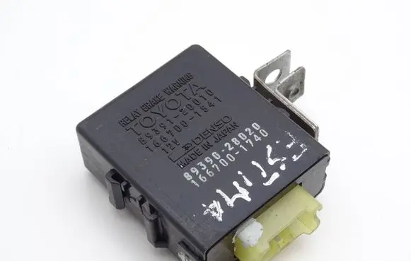 Toyota Previa (XR10, XR20) I Other control units/modules 8939120010 1667001541