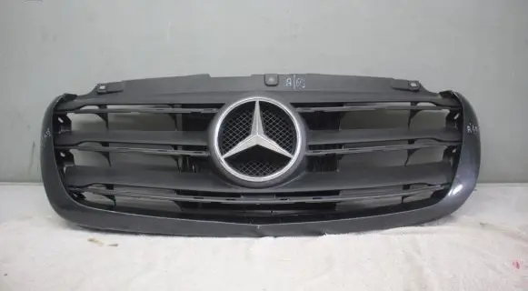 Mercedes-Benz Sprinter W907 W910 Front bumper upper radiator grill