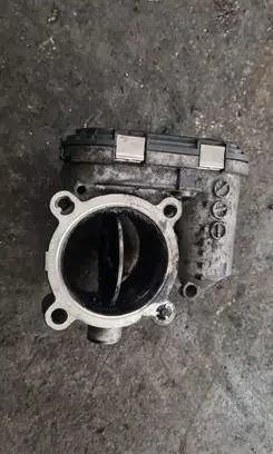Volvo V70 Throttle valve 8692720