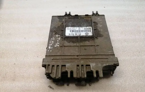 Volkswagen Transporter - Caravelle T4 Engine control unit/module 074906021AG 28SA4055 0281010088