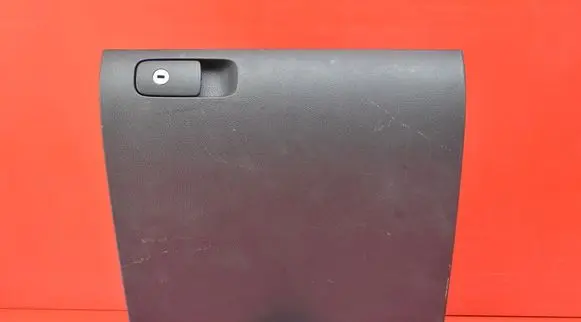 Volkswagen Golf IV Glove box 5M1857097