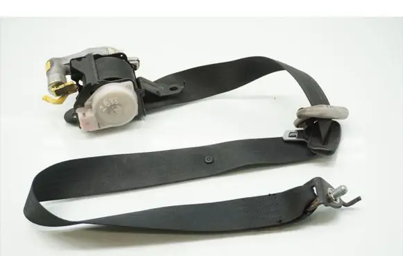 Mazda 5 Front seatbelt T89335T