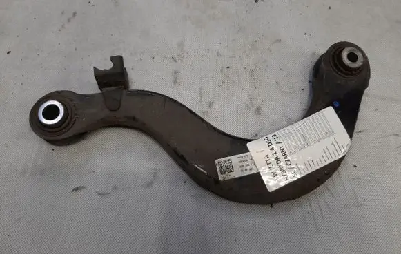 Rear control arm