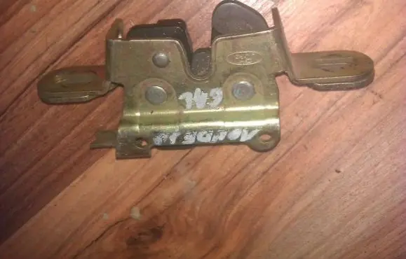 Ford Mondeo MK I Tailgate/trunk/boot lock/catch/latch