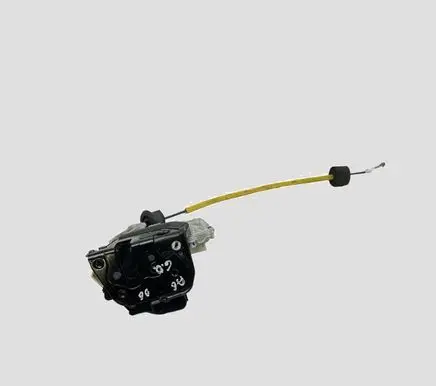 Audi A6 S6 C6 4F Rear door lock 4F0839016