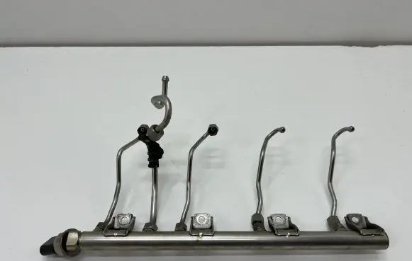 Fuel main line pipe