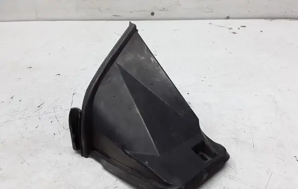 BMW X5 E53 Other engine bay part 8409058