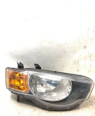Mitsubishi Colt Headlight/headlamp 030124930200 8301B180