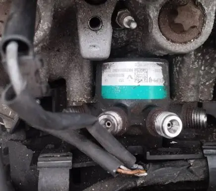 Fuel main line pipe