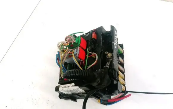 Peugeot 206 Fuse box set 9650664180 BSMB2