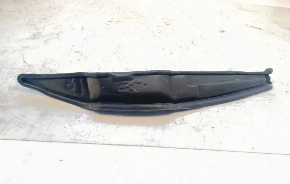 Chrysler Pacifica Fender foam support/seal 68225662A