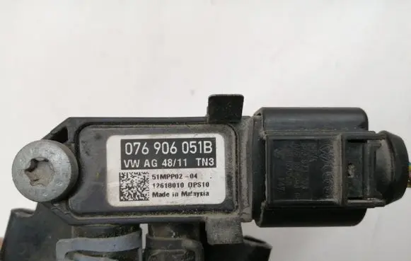 Volkswagen PASSAT B7 Exhaust gas pressure sensor 076906051B 12618010DPS10 51MPP0204