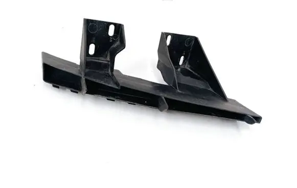 Audi Q7 4L Front bumper mounting bracket 4L0807333A